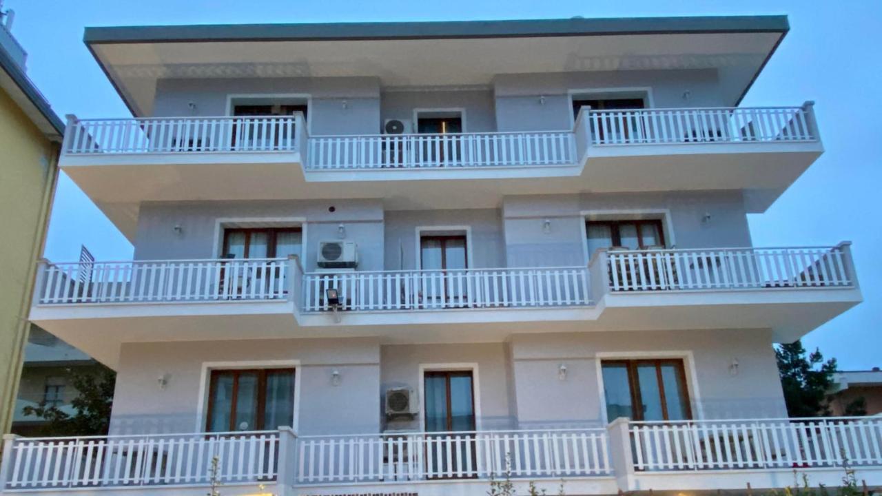 Feel Good Hotel Rimini Exterior photo