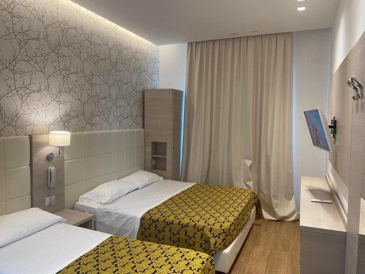 Feel Good Hotel Rimini Room photo