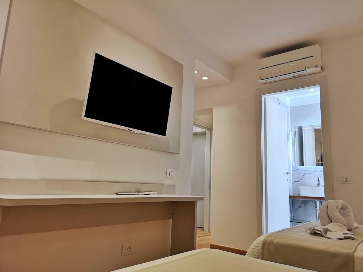 Feel Good Hotel Rimini Exterior photo